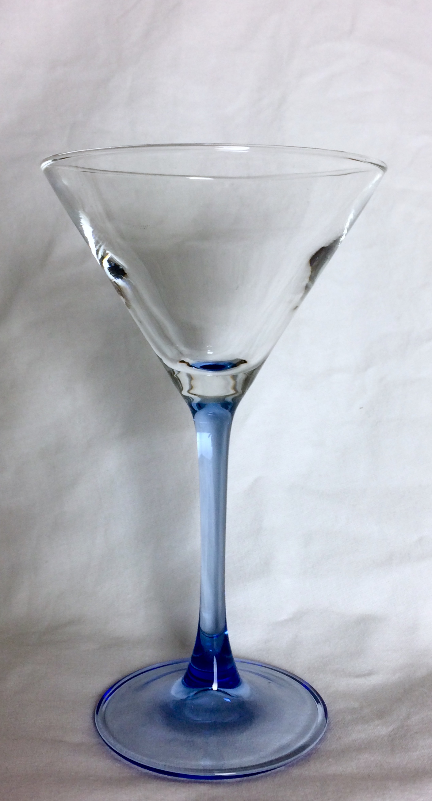 skål Gylden Overskyet Glas - Blå Fod - Cocktailglas - 16,5 cm. - Glas - Igen-brugsen