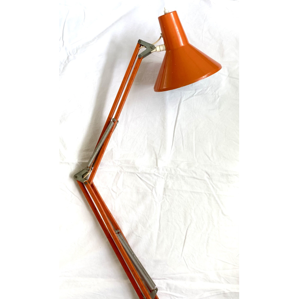Retro Arkitektlampe - Orange - 76 cm.
