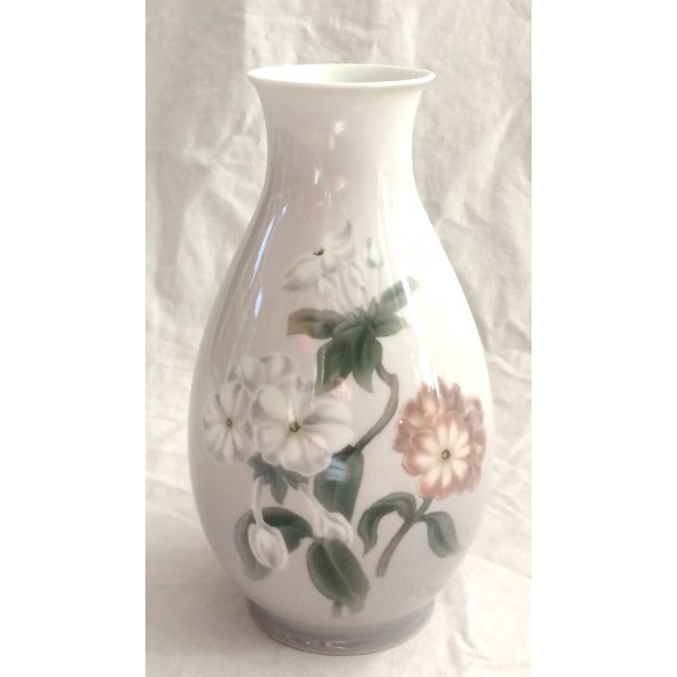 Vase Nr. 8746/368 - Blomster - 25 cm. - B&G