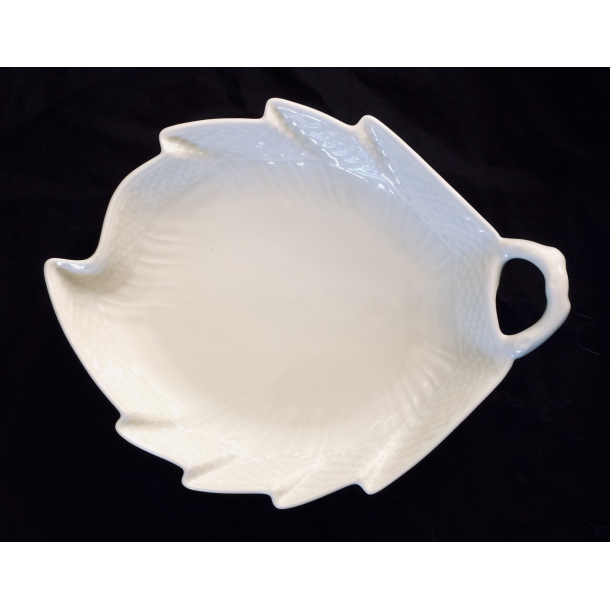 Creme Svejfet Stel - Josephine Blad Asiet - 23 cm. - Royal Copenhagen