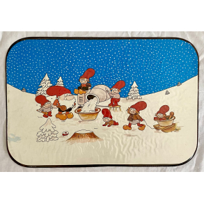 Julepynt - Dkkeserviet - Nisser - Motiv Nr. 2 - 43,5 cm.