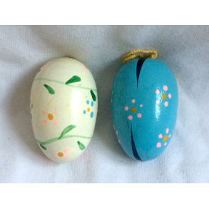 Retro Pskepynt - Pskeg - Malet Tr - Hvid & Lysebl - 4,5 cm. - Daells Varehus - St Af 2