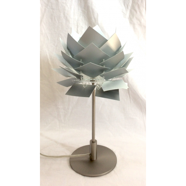 Dyberg Larsen Bordlampe - PineApple XS - Aluminium - 37 cm.