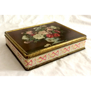 Gammel Dse - Dansk-Engelsk Biscuits Fabrik - Blomster - 20,5 cm.