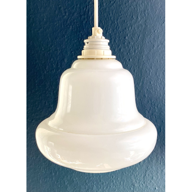 Gammel K�kkenlampe - Opalglas Pendel - Hvid - 19 cm.