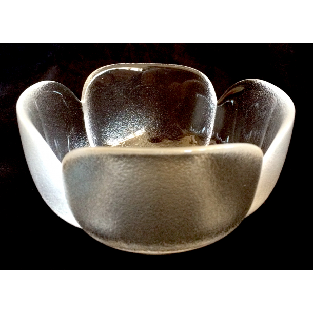Blomsterformet Skl - Matteret Glas - 12 cm.