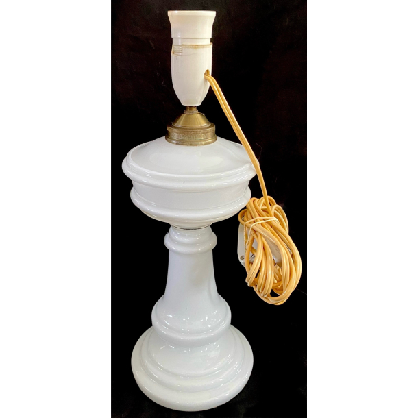 Holmegaard Bordlampe - Hvidt Glas - 35,5 cm.