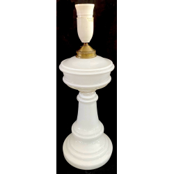 Holmegaard Bordlampe - Hvidt Glas - 35,5 cm.