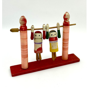 Retro Japansk Akrobat-Leget�j - Malet Tr� - 1950'erne - 19,5 cm.