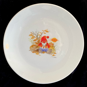 Mads Stage Julestel - Flad Tallerken - Nisse Med Pindsvin - 19 cm.