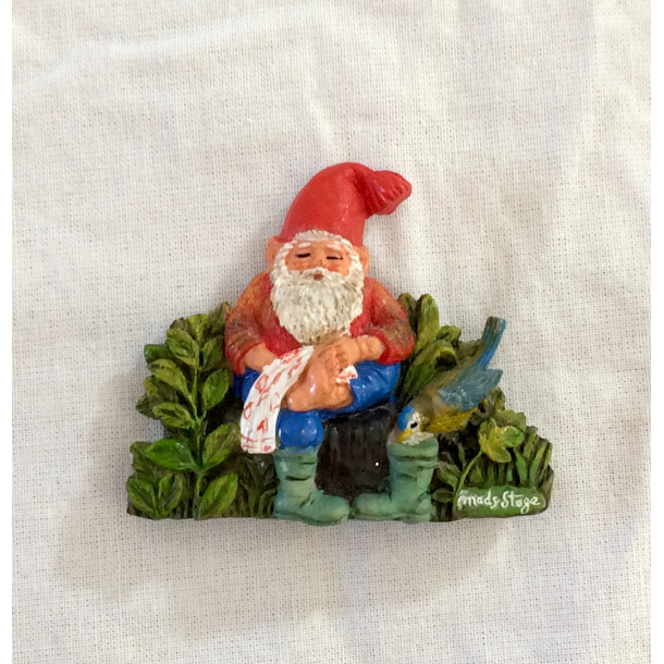 Mads Stage Julemagnet - Kleskabsmagnet - Nisse Med Fugl - 6 cm.