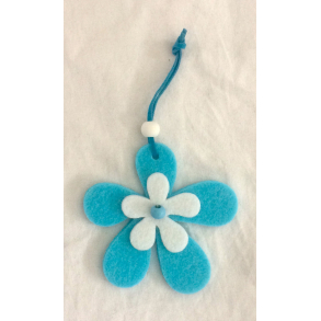 Pskepynt - Ornament - Blomst - Turkis & Hvid Filt - 8,5 cm