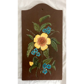 Skrebrt - Malet Tr - Blomster - 39 cm.