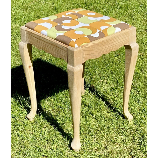 Gammel Skammel - Tr - Stofsde - Orange, Brunt &amp; Grnt Mnster - 46 cm.