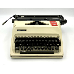 Retro Skrivemaskine - Junior 12 - Cremefarvet - 1970'erne - 44 cm. - Adler