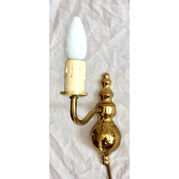 Gammel Lampe - Vglampe - Messing - Model Nr. 3 - 17 cm.