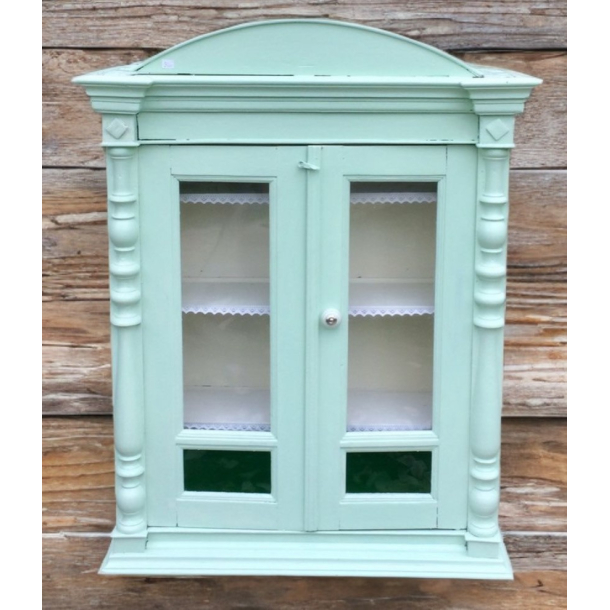 Gammelt Vitrineskab - V�gh�ngt - Mintgr�nt Tr� - 104,5 cm.